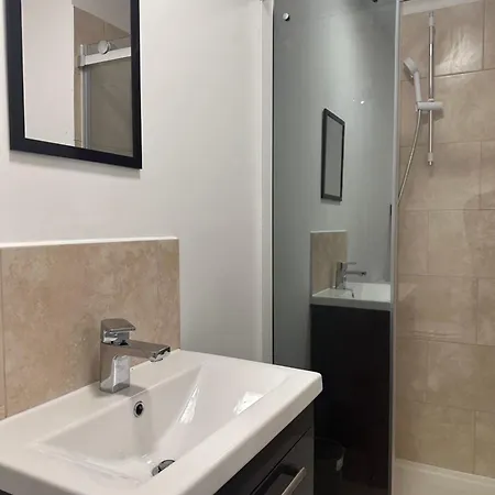 The Luxe By Elegant Aparts Bradford (West Yorkshire)